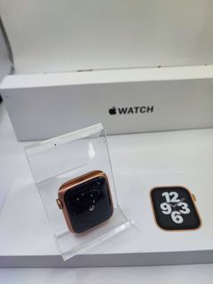 Apple watch se 1st gent 44mm GPS used set