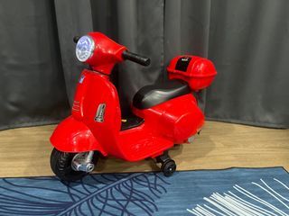 Battery Operated Vespa