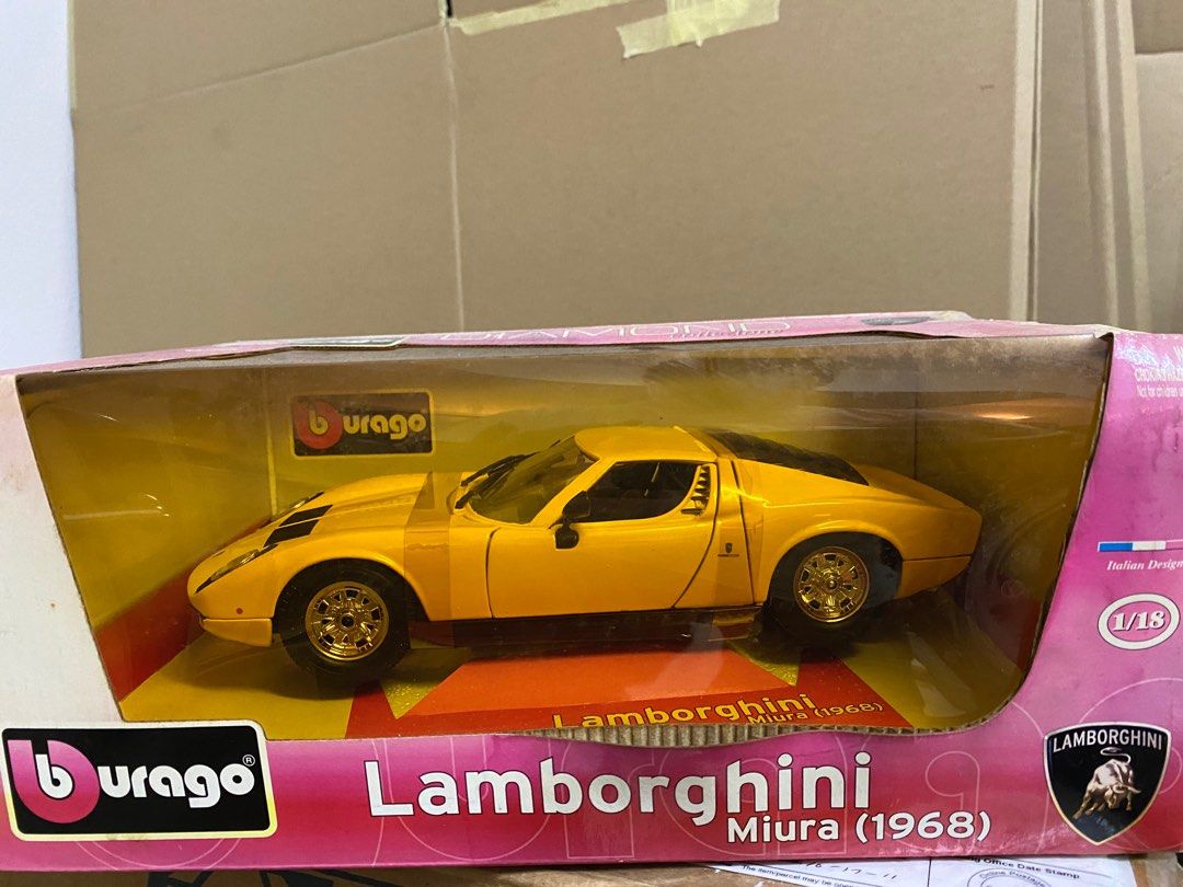 Bburago Lamborghini Miura 1968 Hardtop Yellow 1 18 scale
