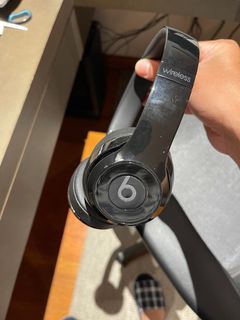 (Category: ) located in . Submitted by dnj.closet (Listing ID 1232789175, Image 1). Description: .