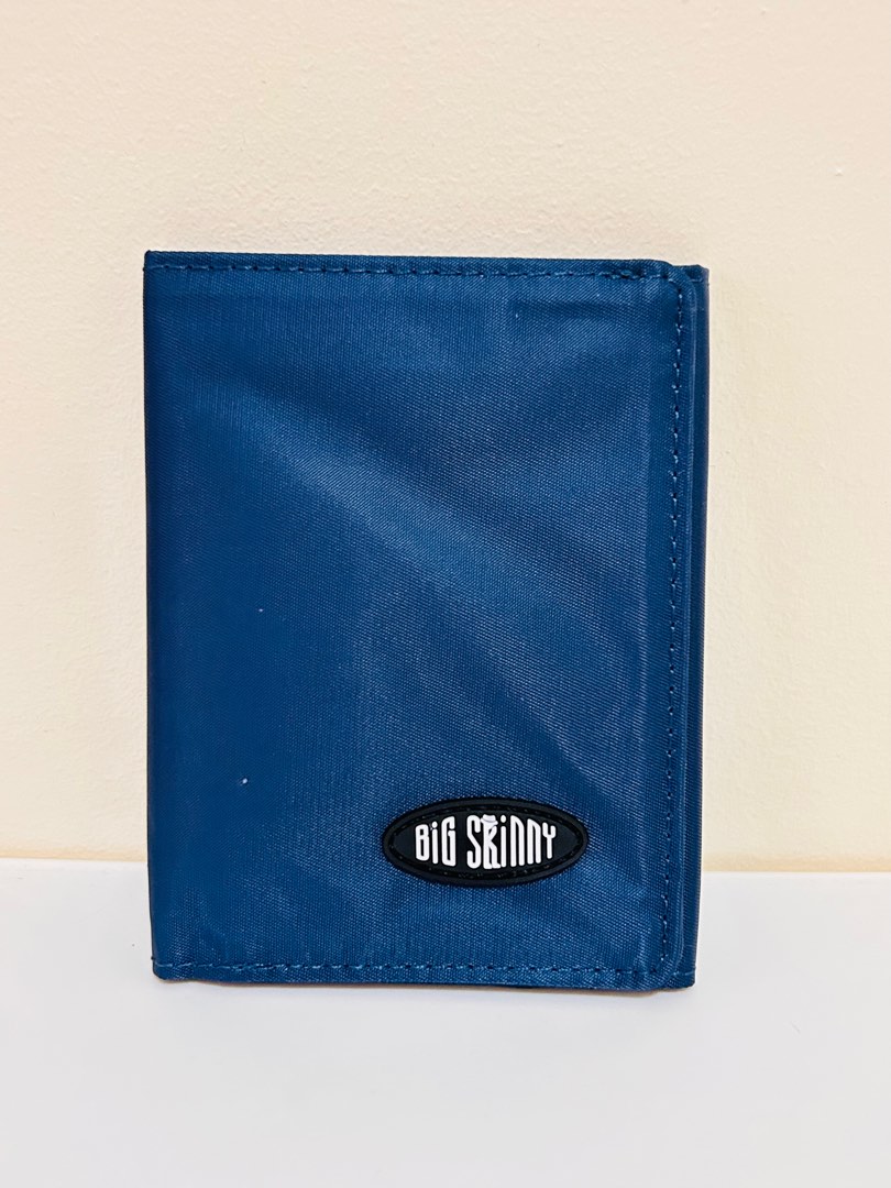 Big Skinny Men’s TriFold Slim Wallet (navy) from 🇺🇸 on Carousell