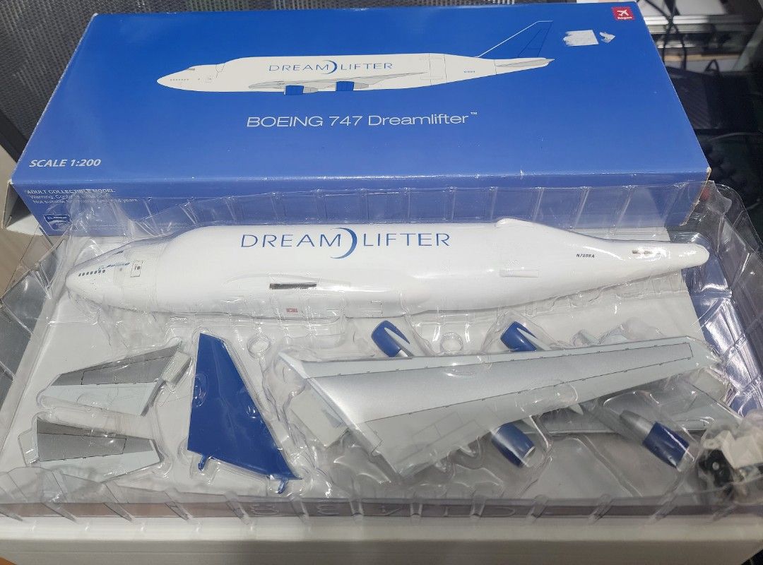 値下げ【超希少・新品未開封】 747 Dreamlifter 1/200 Amazon | Hogan 1/200 完成品 DREAM LIFTER Boeing 747-400LCF ダイ