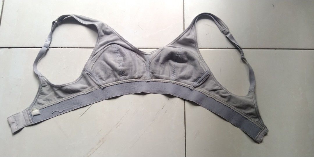 Bra tanpa kawat, tanpa busa 32A, Bayi & Anak, Baju Anak Perempuan, 8 hingga  12 tahun di Carousell