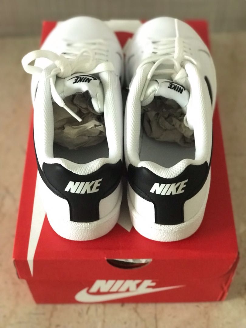 White nike casual store