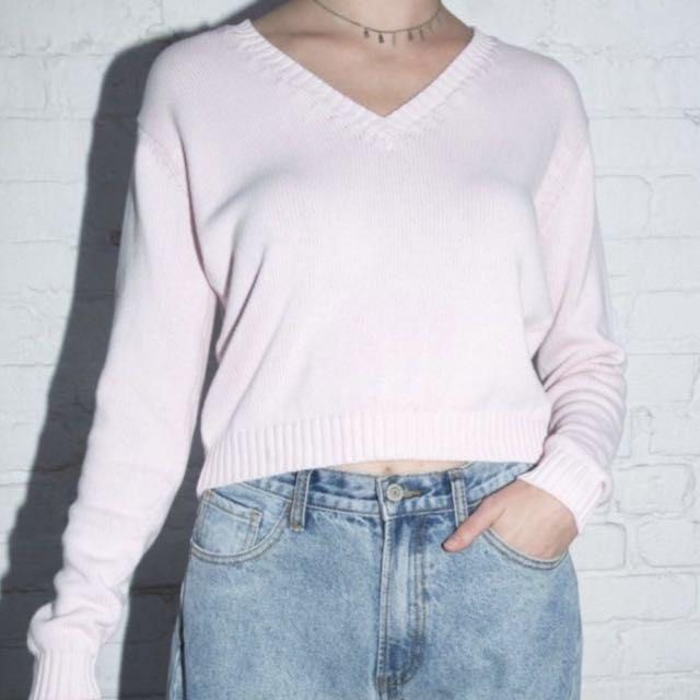 brandy melville leigh sweater pink/blue, Women's Fashion, Tops, Longsleeves  on Carousell