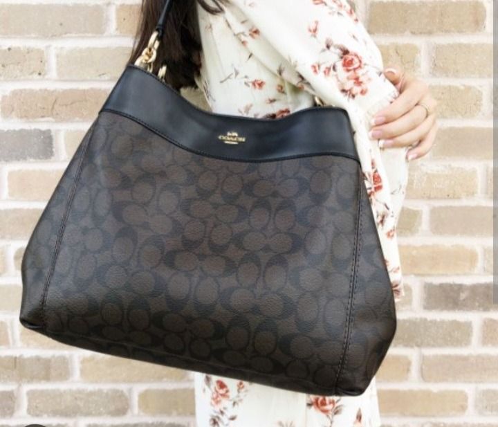 Coach lexy shoulder Luxury Bags Wallets on Carousell