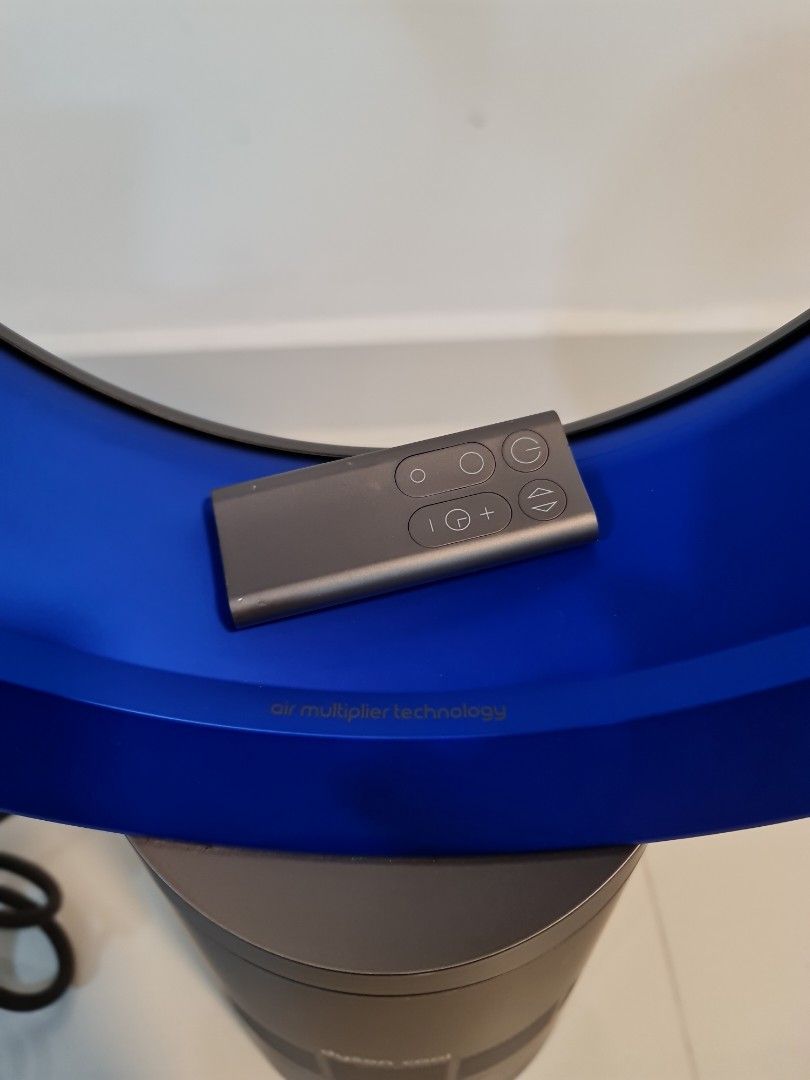Dyson Fan, TV & Home Appliances, Air Conditioners & Heating on Carousell