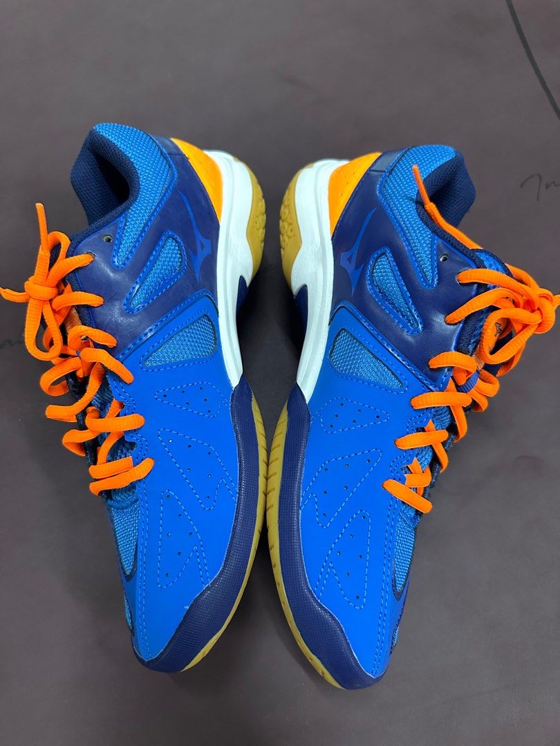 Mizuno badminton top shoes price