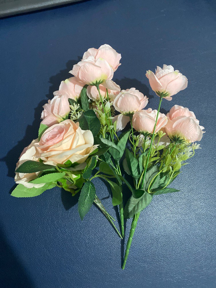 Fake Flower Bouquet, Furniture & Home Living, Home Decor, Artificial