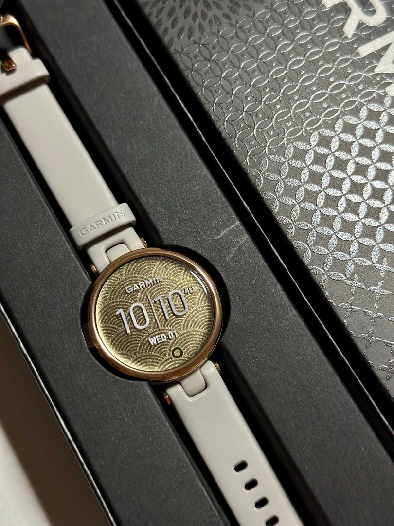 Garmin Lily Wellness Basic GPS Smartwatch with Warranty Card, Mobile