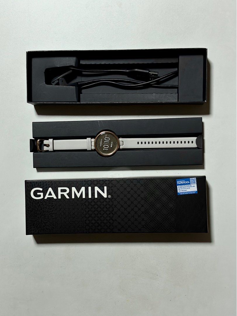 Garmin Lily Wellness Basic GPS Smartwatch with Warranty Card, Mobile