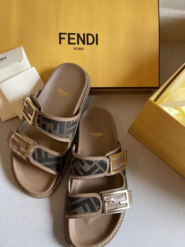 Fendi multicolor leather slides shop