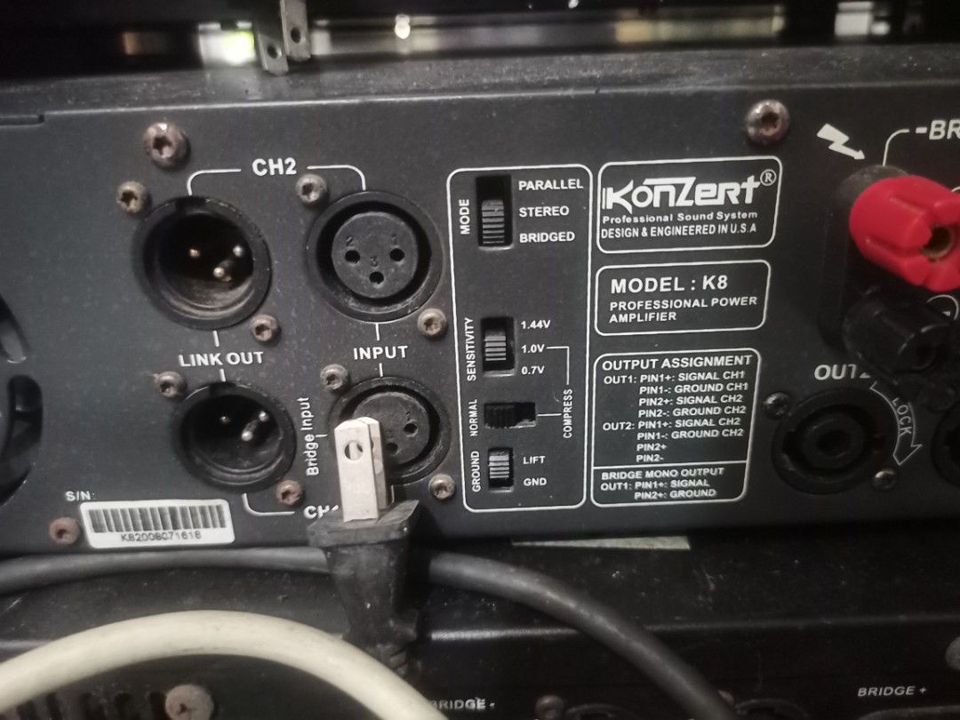 Flight Case with 1 Equalizer and 3 Amplifier on Carousell