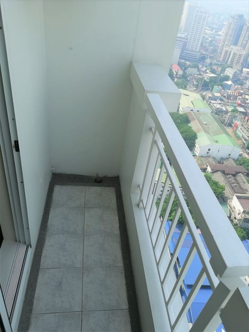 For SALE 1BR 30sqm condo in Taft Avenue Malate Manila Near Adamson