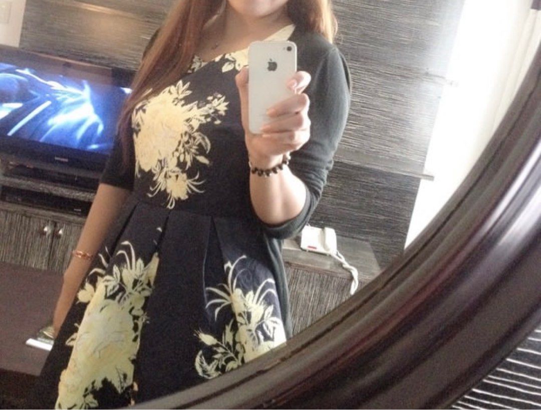 Freeway Elegant Floral Dress (Category: Dresses) located in Taguig. Submitted by laineeyyyy (Listing ID 1232777283, Image 2). Description: Worn once Freeway brand Super nice like new.