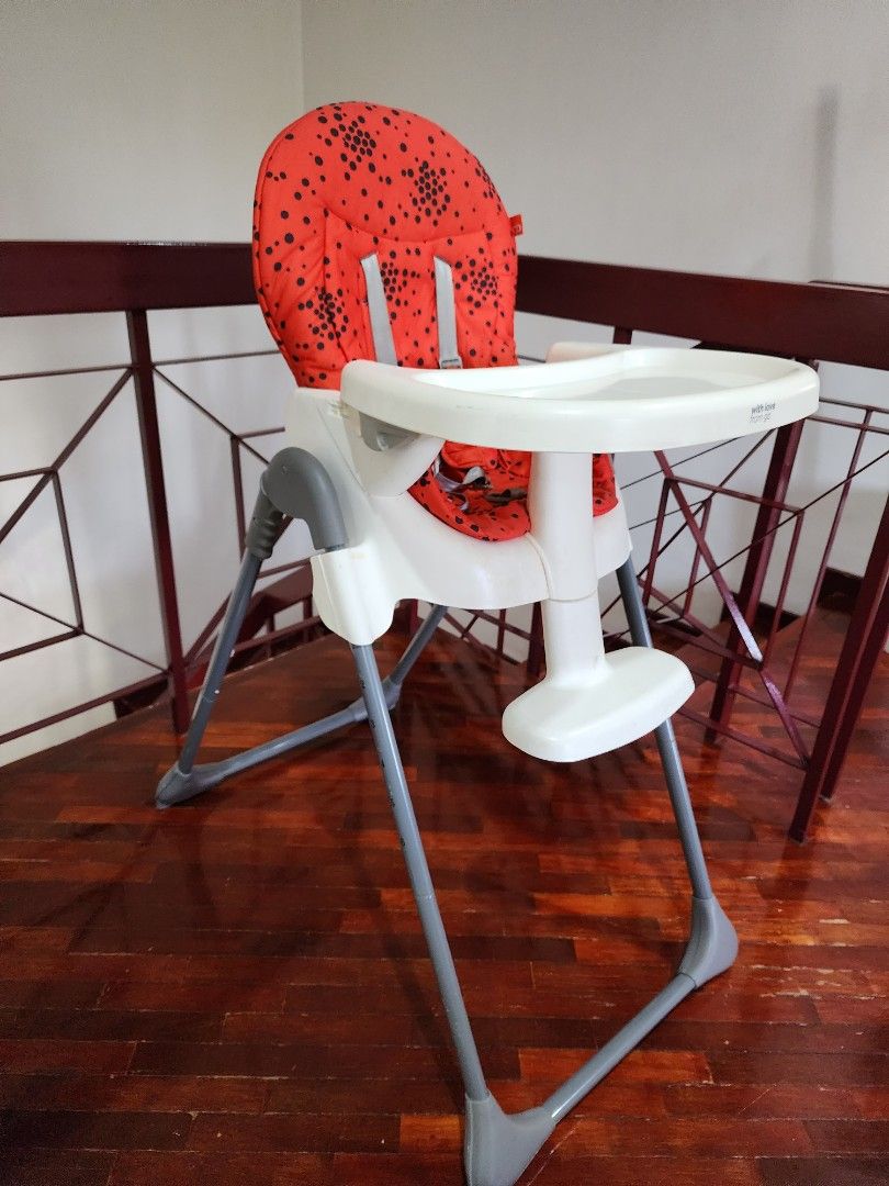 GB Baby High chair Red