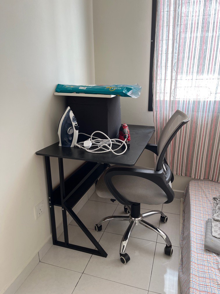 Home office table & chair set, Furniture & Home Living, Furniture