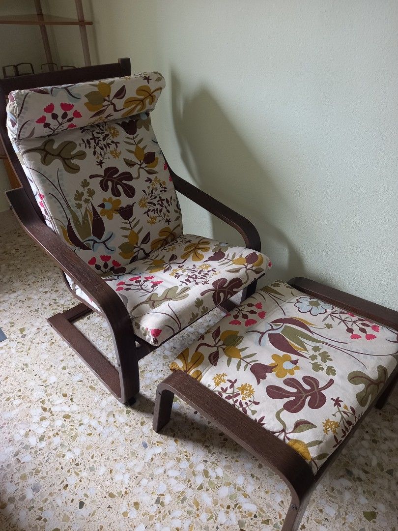 Ikea Armchair FREE furnitures still in good conditions. Refer to last