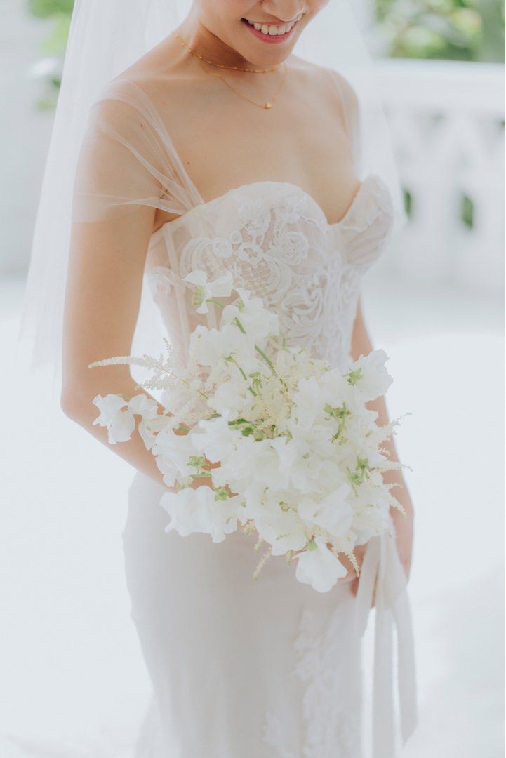 Inbal Dror 16-17 Israeli Designer Wedding Gown, Women's Fashion