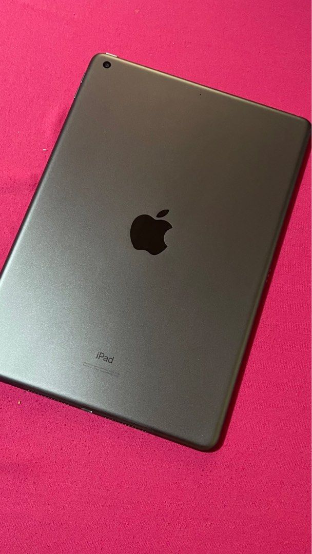 iPad 8th Gen (like new) (Category: iPad) located in Cavite. Submitted by kookie_cart (Listing ID 1232741256, Image 3). Description: IPAD 8th Gen (nego for sure buyers) ‼️NO ISSUE‼️ - Lady owned - 32gb - WIFI ONLY - good as new - bought in U.S - no history of repair - halos once a month lang nagagamit for Netflix lang (may laptop kasi) RFS: upgrade IPAD 8th Generation UNIT ONLY.