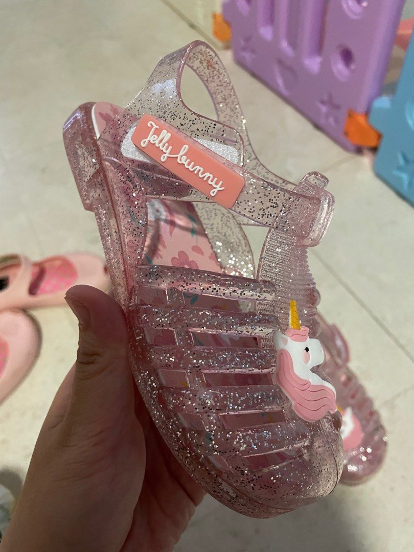 harga sandal jelly bunny
