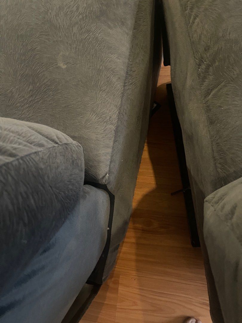 Jual murah Sofa 3 seat L bekas cheers informa sudah ganti kulit tapi