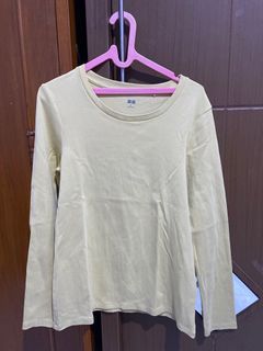 Kaos Panjang Kuning Uniqlo