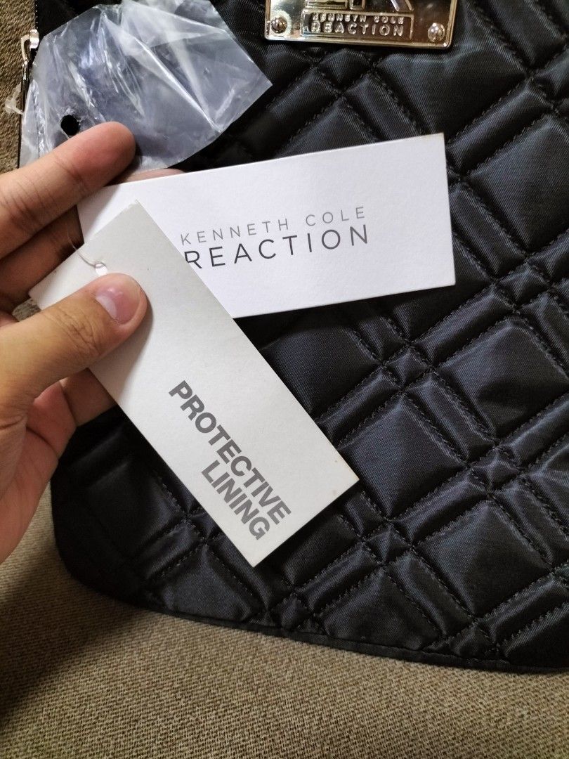 Kenneth Cole Reaction Ipad Case (Category: Luxury Bags & Wallets) located in San Pedro. Submitted by adicarteu_ (Listing ID 1232744472, Image 3). Description: Brand new Kenneth Cole Reaction Ipad Case ⌗ 2pieces in stock! ⌗ Brand new, never been used, packaging and tags are still intact MOP : Gcash, BPI Transfer.
