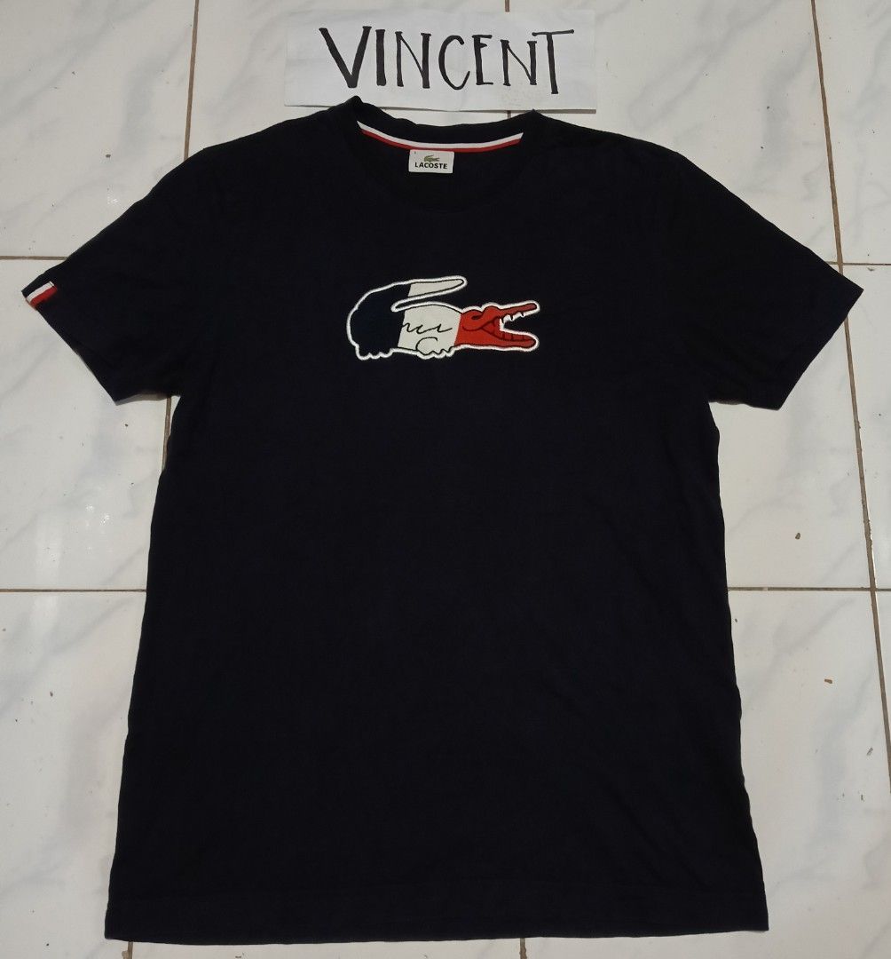 Lacoste on sale tricolor logo