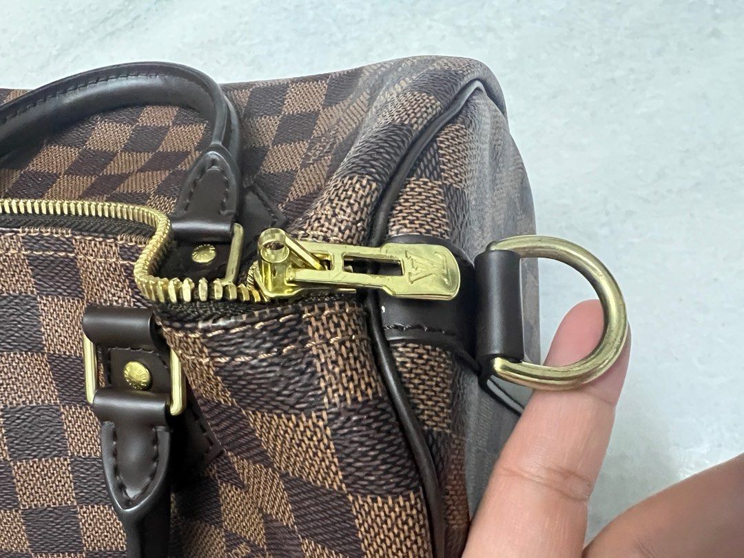 Brand New Louis Vuitton Speedy Bandouliere 30 Damier Ebene. LV Speedy  Bandou 30 Damier. Complete. MICROCHIP, Luxury, Bags & Wallets on Carousell