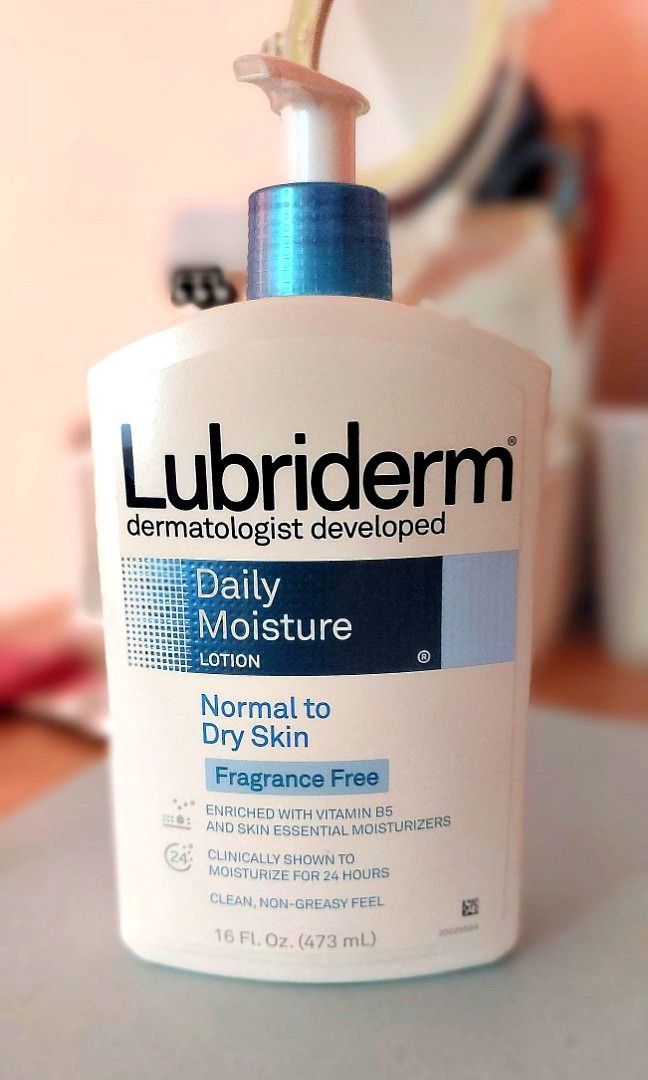 Lubriderm Daily Moisture Lotion 473ml, Beauty & Personal Care, Bath ...