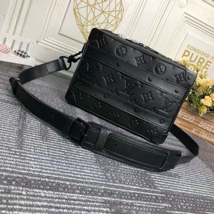 Louis Vuitton Lv Aerogram Phone Pouch Crossbody Black Leather bag, Luxury,  Bags & Wallets on Carousell