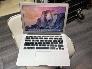 MacBook Air 2015 yr