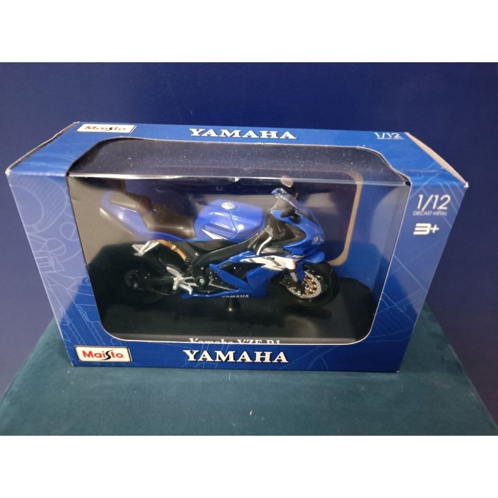 Yamaha r1 diecast model sales