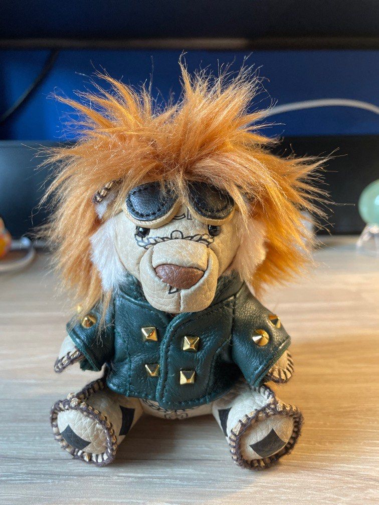 Mcm lion keychain outlet