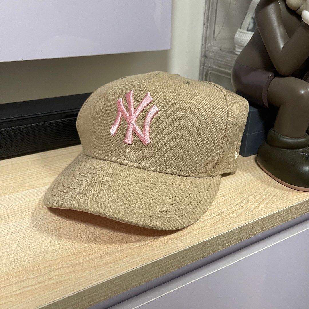 New Era 5950 New Yanko Camel Cap (Category: Caps & Hats) located in Makati City. Submitted by coldbrewpapi (Listing ID 1232775302, Image 2). Description: BRAND NEW NEVER USED Price: 1800 ONLY — SRP is 2395 Reason for selling: Got the wrong color Condition: 10/10.