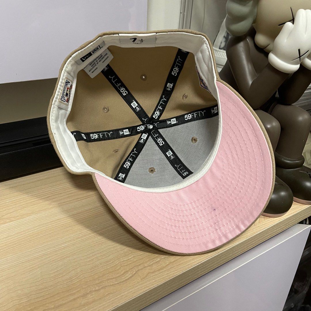 New Era 5950 New Yanko Camel Cap (Category: Caps & Hats) located in Makati City. Submitted by coldbrewpapi (Listing ID 1232775302, Image 3). Description: BRAND NEW NEVER USED Price: 1800 ONLY — SRP is 2395 Reason for selling: Got the wrong color Condition: 10/10.