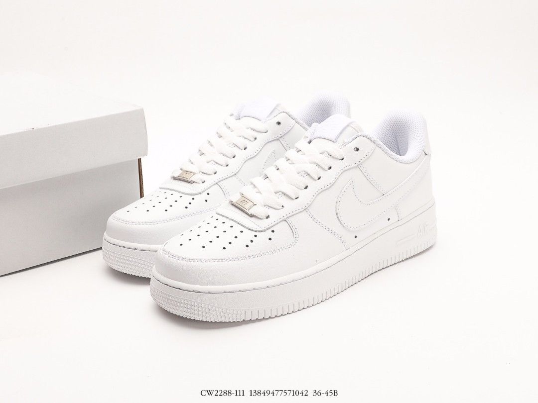 Nike air force 1 '07 triple white $90 deals
