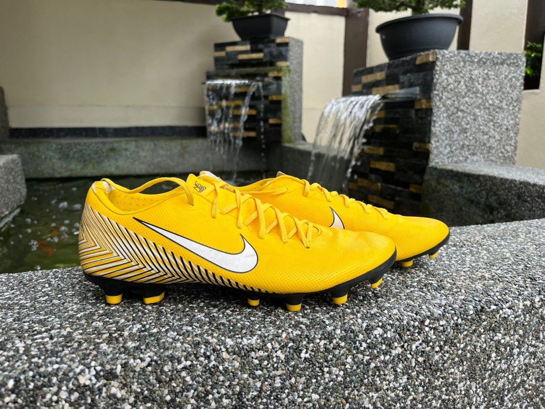Mercurial vapor hotsell x11
