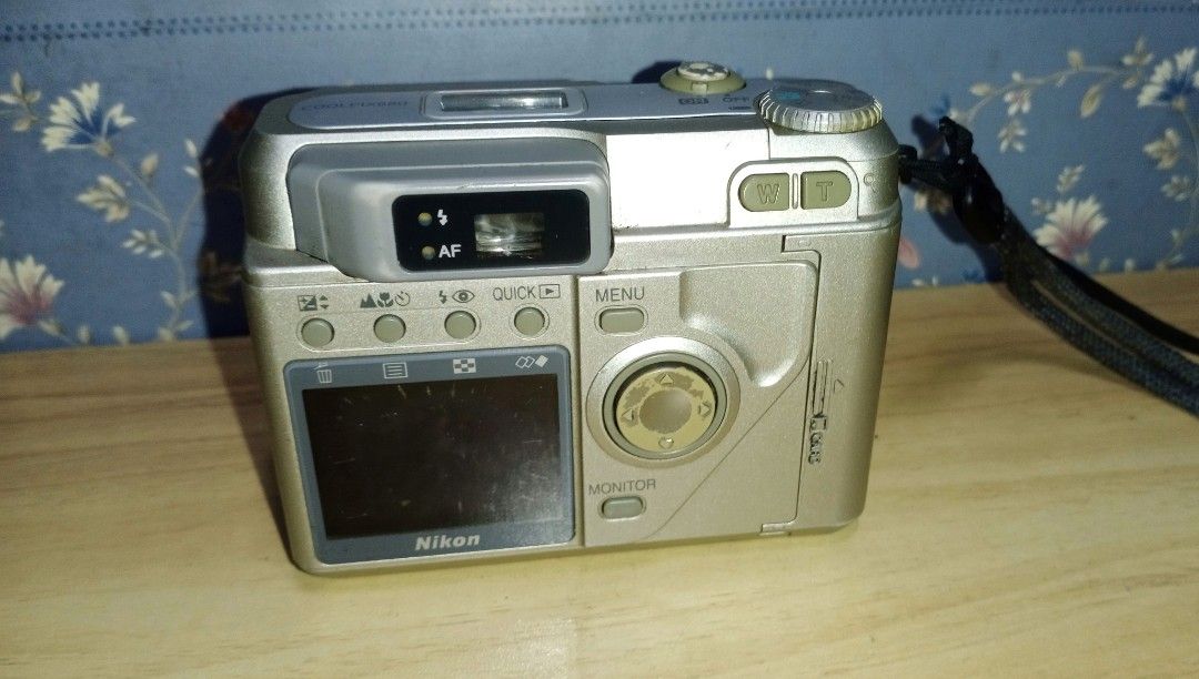 Nikon Coolpix 880 Digicam, Photography, Cameras on Carousell