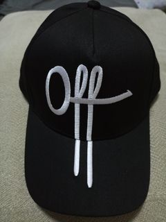 OFF THE PITCH CAP