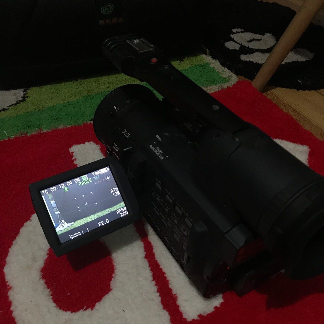 PANASONIC HVX200 P2, Photography, Video Cameras on Carousell