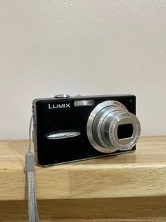 Panasonic Lumix FX30 Digital Camera
