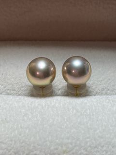 G18k Solid Gold With Genuine Pearls earrings Collection item 2