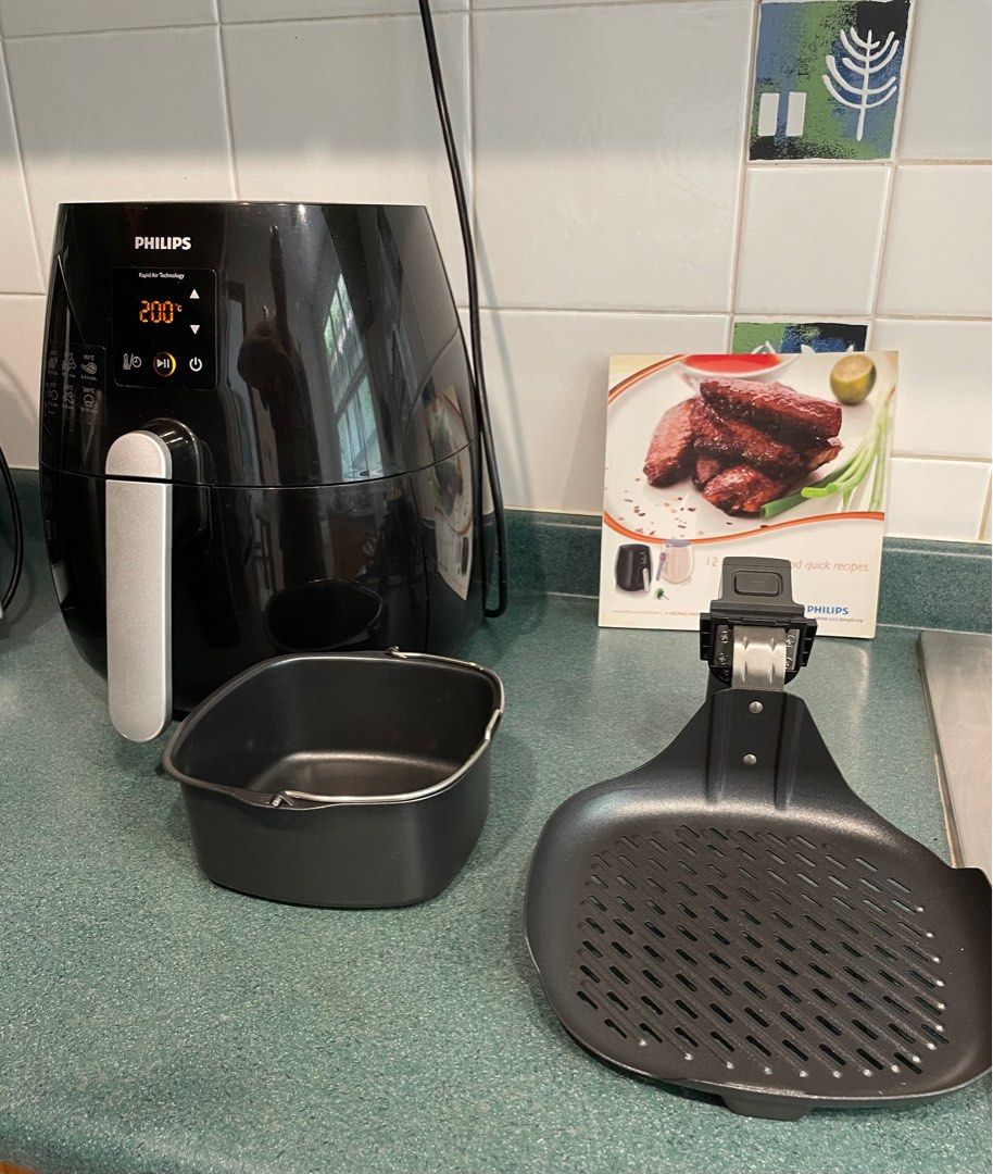 Philips HD9230/20 air fryer, TV & Home Appliances, Kitchen Appliances
