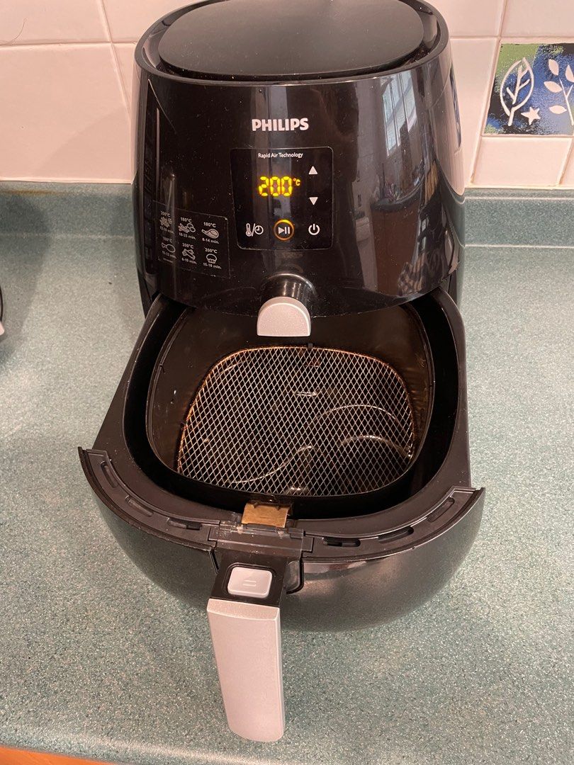 Philips HD9230/20 air fryer, TV & Home Appliances, Kitchen Appliances