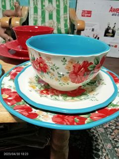 Pioneer Woman Vintage Floral Teal : 1 - 10.75" Dinner Plate, 1 - 8.5" Salad Plate, 1 - 6.25" Bowl