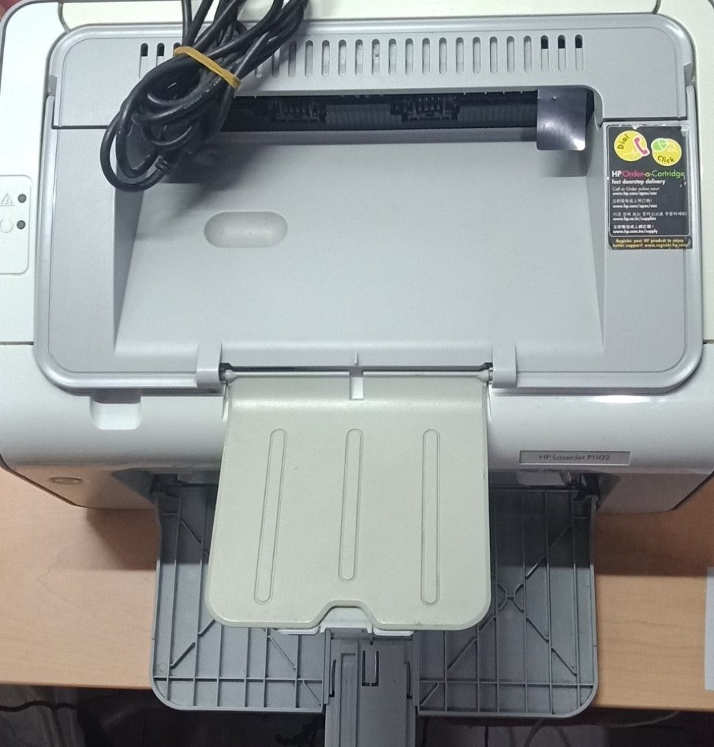 Printer HP LaserJet P1102, Elektronik, Lainnya di Carousell