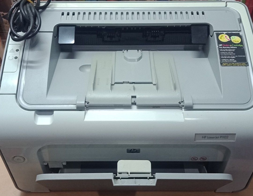Printer HP LaserJet P1102, Elektronik, Lainnya di Carousell