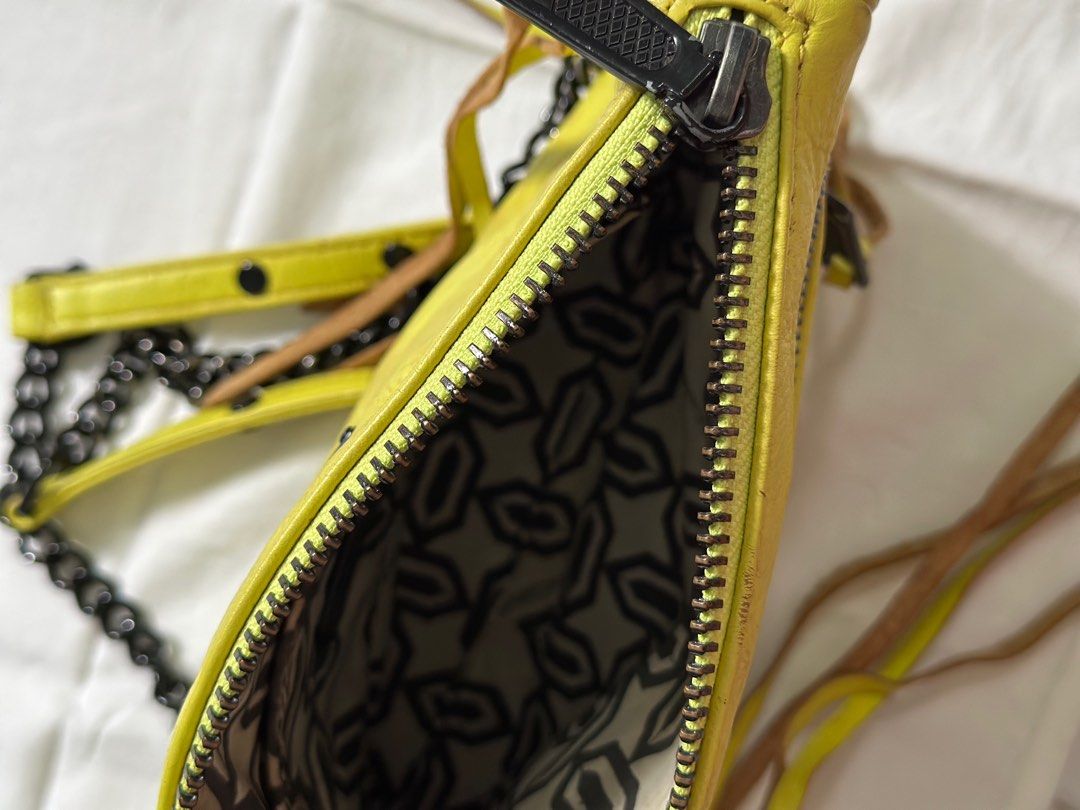 Rebecca Minkoff Crossbody bag in neon yellow
